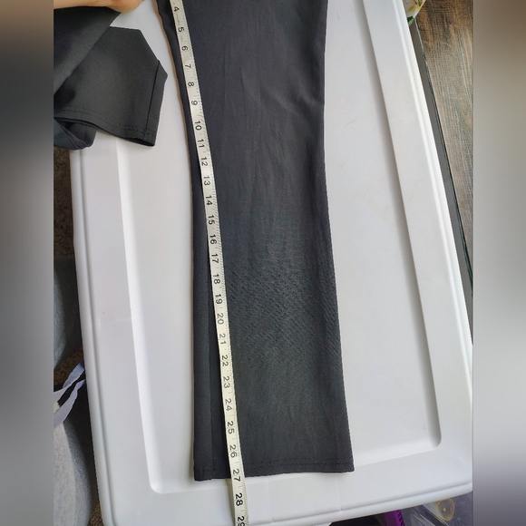 Wilfred free by Aritzia women's allwaze Exposed Front Zip high-rise pants sz 6. - Picture 10 of 17